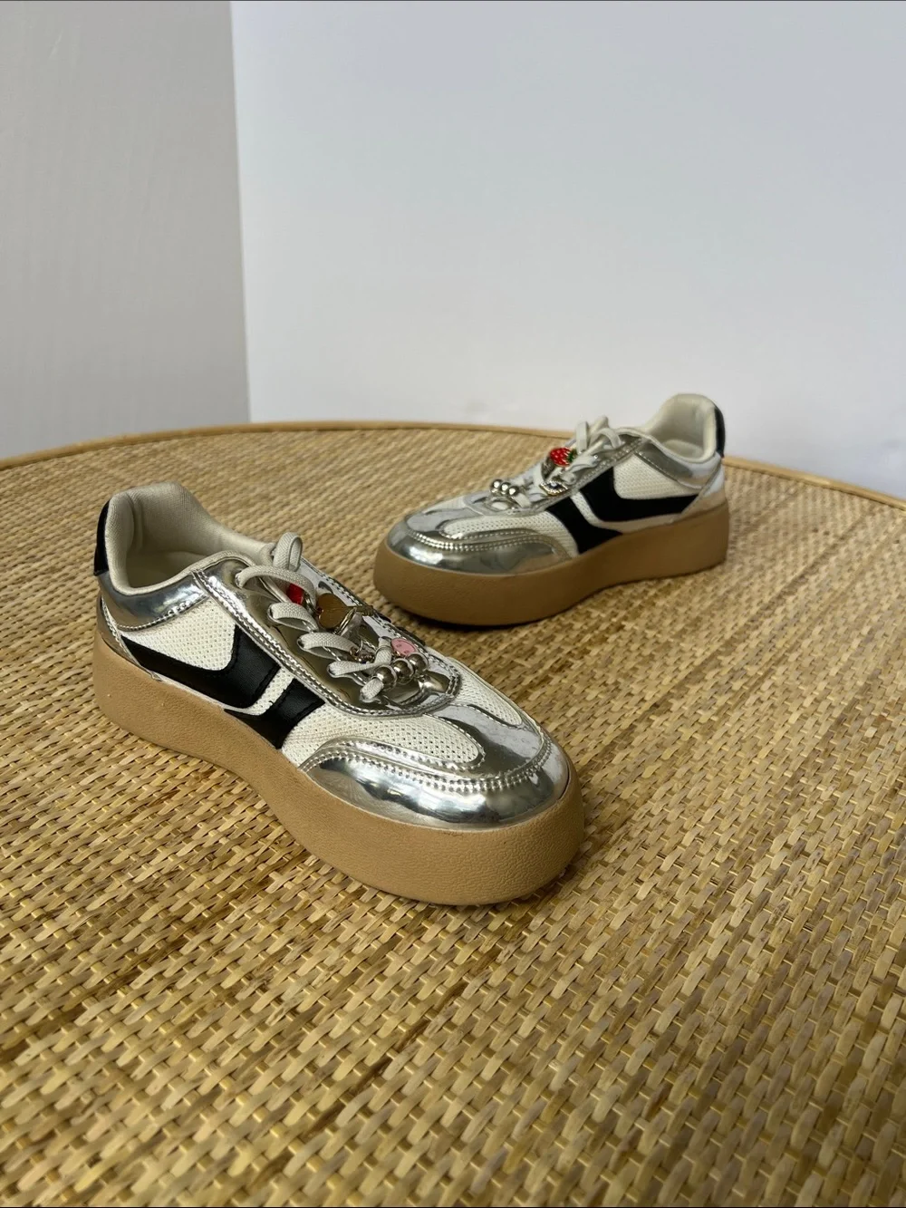Steve Madden J-Jersey Charm Platform Sneaker Slip on Cream Silver Black Y2 girl